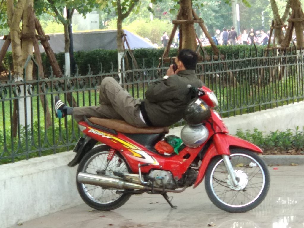 ¿Cómo conseguir alojamiento gratis o casi gratis? Siesta Motorbike Vietnam
