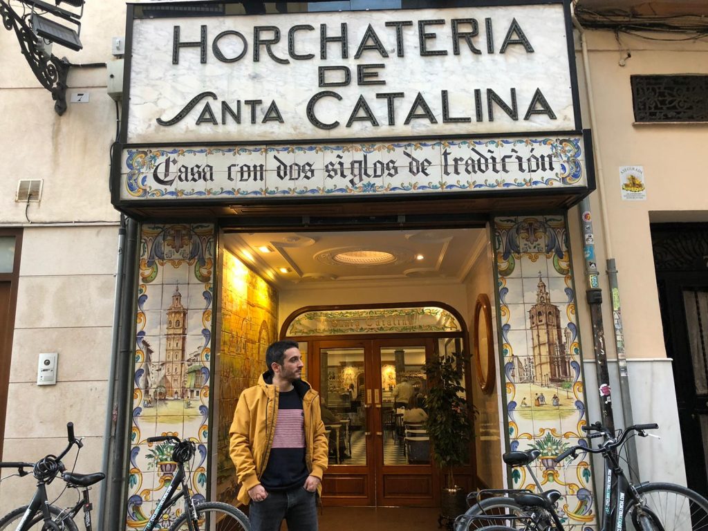 Horchatería de Santa Catalina- 6 cosas imprescindibles que ver o hacer en Valencia