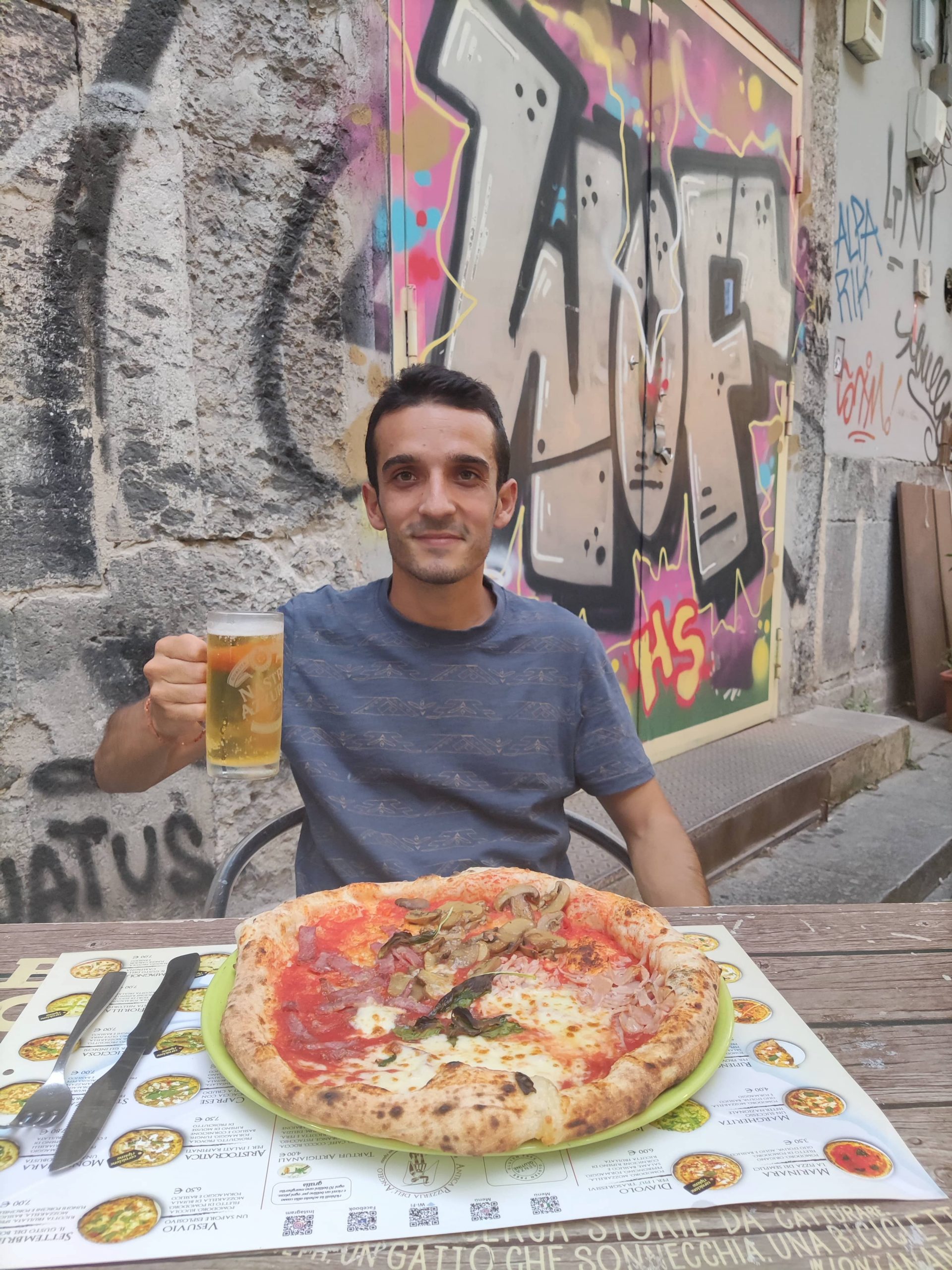 Pizza Napolitana - Los 10 imprescindibles de Nápoles y alrededores