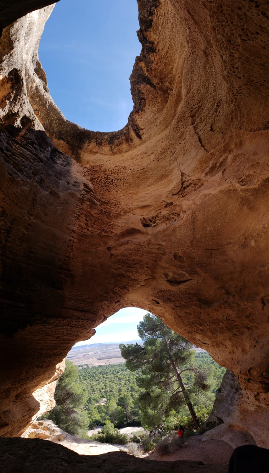 Qué ver y hacer en Yecla - Cueva Horadada (Monte Arabí)