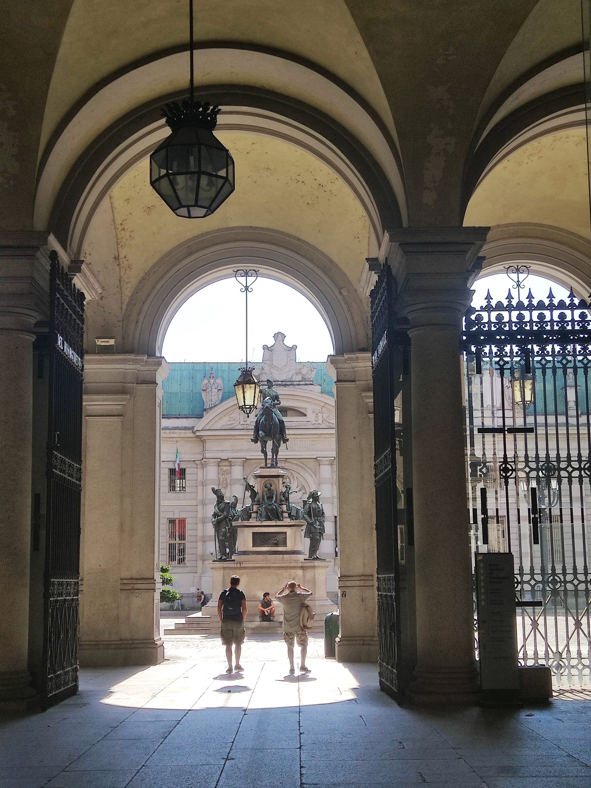 Piazza Carlo Alberto - Qué ver y hacer en Turín