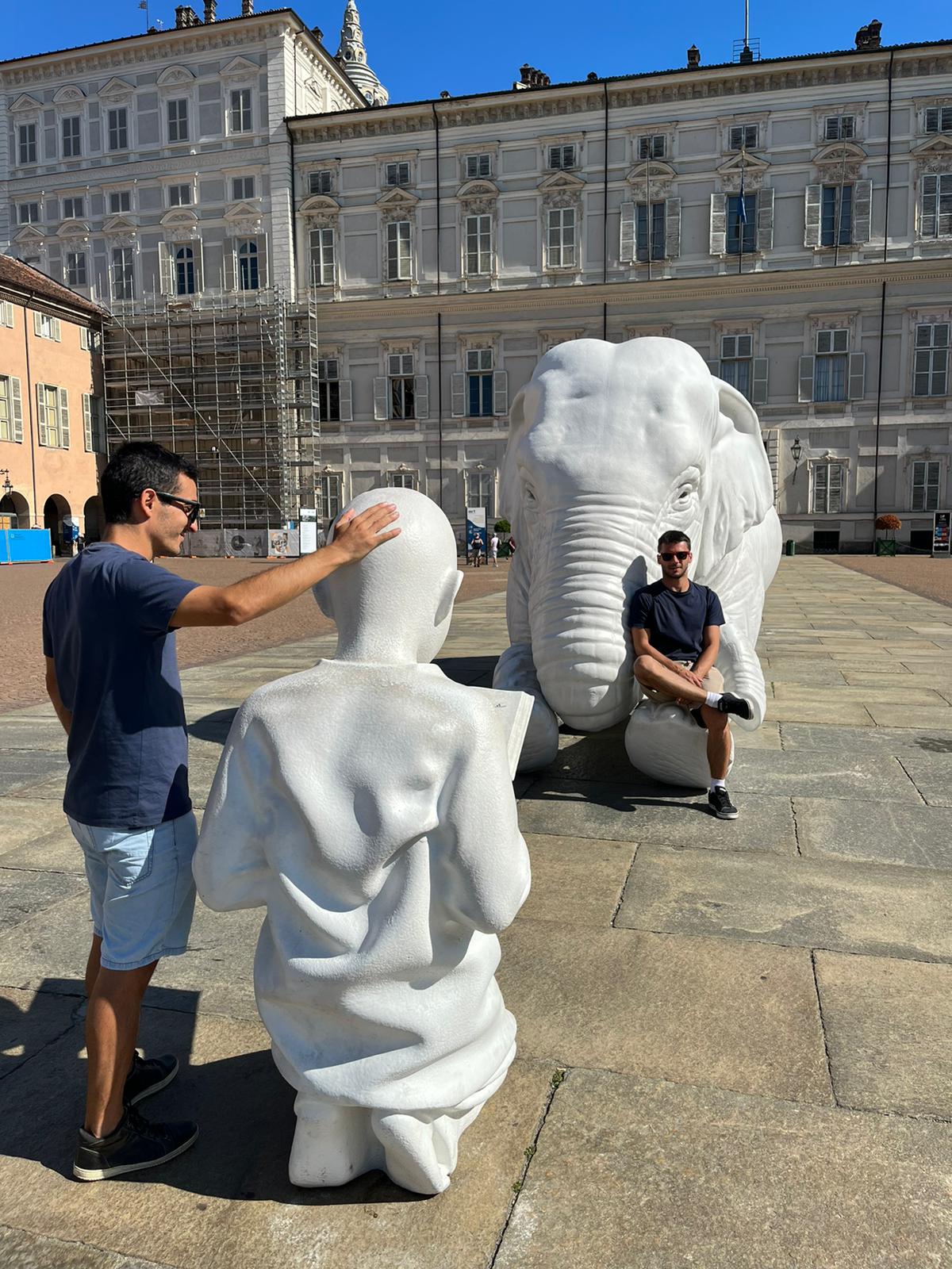 Piazza Castello (elefante y buda) - Qué ver y hacer en Turín