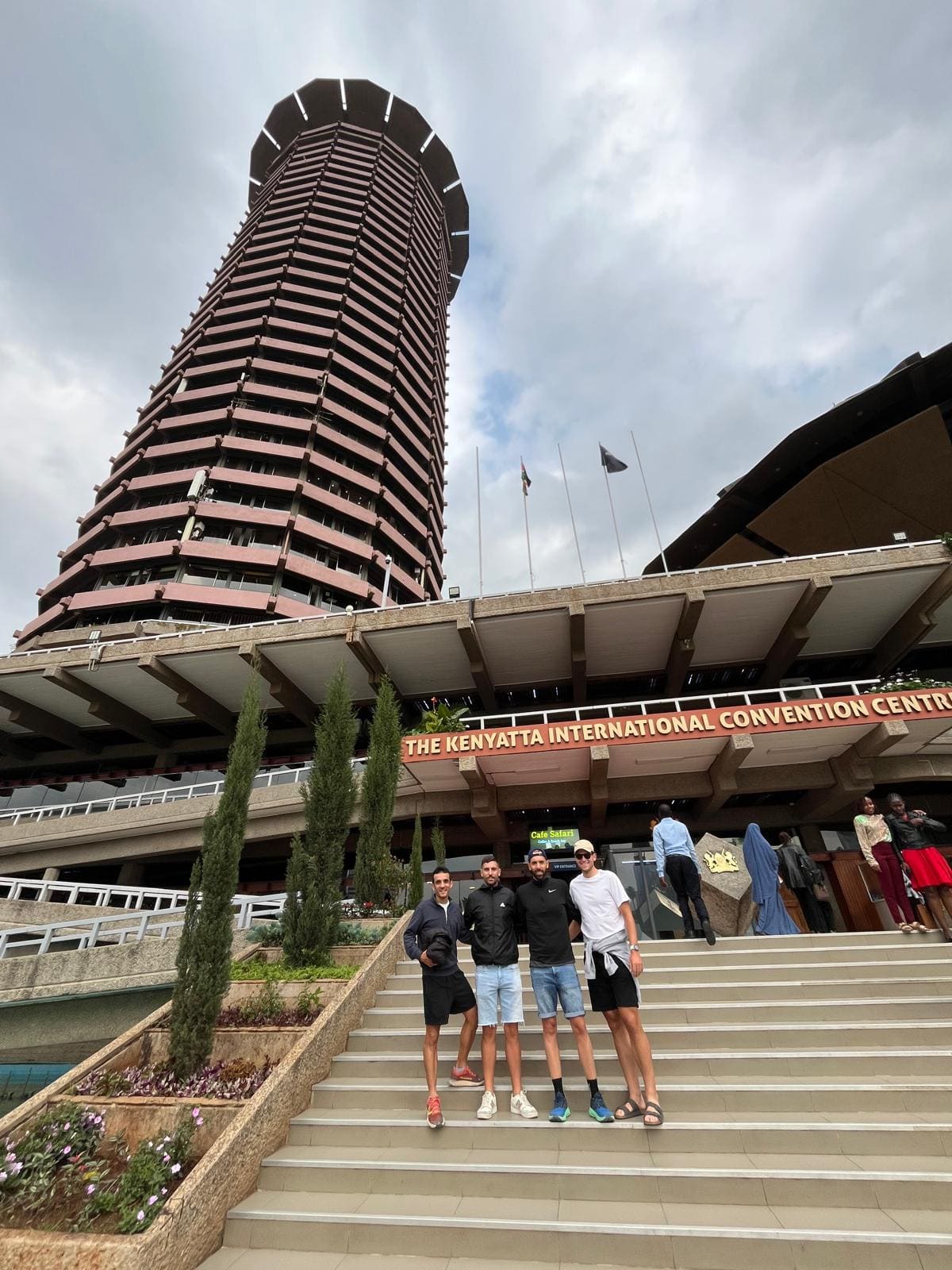 Qué ver y hacer en Nairobi en un día - The Kenyatta International Convention Centre (KICC).